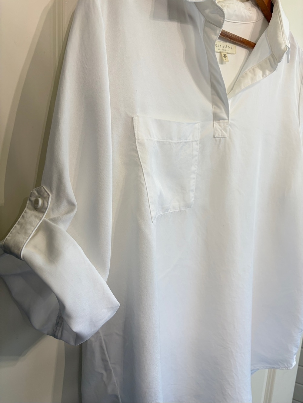White Side Stitch Los Angeles size L V-Neck Popover Shirt. Beautiful fabric. - Picture 7 of 9